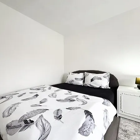 Apartman K&s Bistrik - Private Parking