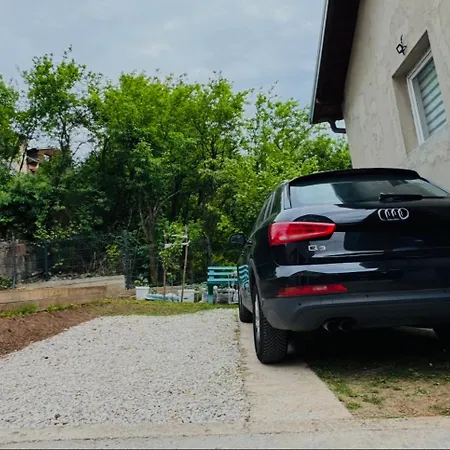 K&s Bistrik - Private Parking 公寓